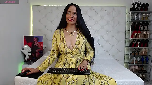 Snapshot of yury_m2_ chatting on 2, 10, 2025 yury m2 online show from 2, 10, 2025