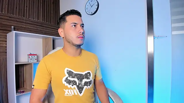 Axel grey  online show from 14, 9, 2025