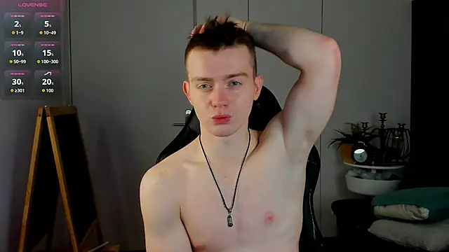 Snapshot of Happydeimos chatting on 17, 11, 2025 Happydeimos online show from 17, 11, 2025