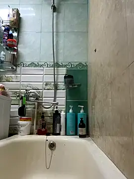 Snapshot of HairyJeffry chatting on 5, 11, 2025 HairyJeffry online show from 5, 11, 2025