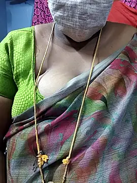 Snapshot of TAMIL_ELAKKIYA chatting on 20, 11, 2025 TAMIL ELAKKIYA online show from 20, 11, 2025