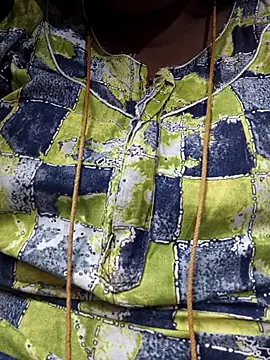 Snapshot of TAMIL_ELAKKIYA chatting on 18, 1, 2026 TAMIL ELAKKIYA online show from 18, 1, 2026