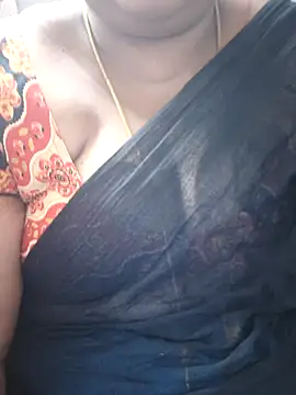 Snapshot of TAMIL_ELAKKIYA chatting on 2, 2, 2026 TAMIL ELAKKIYA online show from 2, 2, 2026