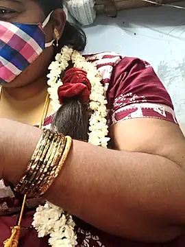 Snapshot of TAMIL_ELAKKIYA chatting on 31, 3, 2026 TAMIL ELAKKIYA online show from 31, 3, 2026