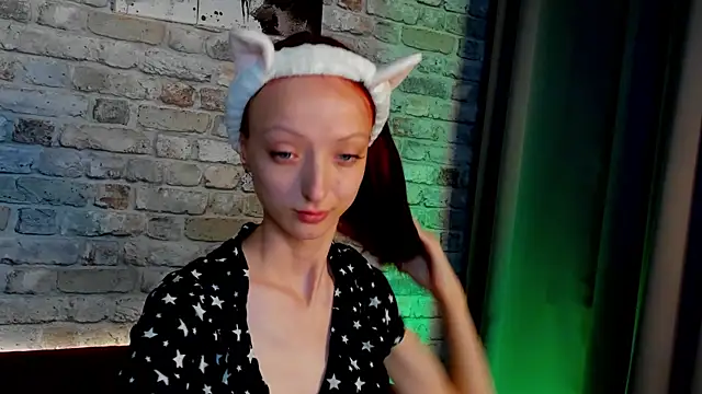 Snapshot of Daria_J chatting on 29, 9, 2025 Daria J online show from 29, 9, 2025