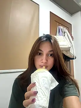 Snapshot of LanySylvia chatting on 5, 11, 2025 LanySylvia online show from 5, 11, 2025