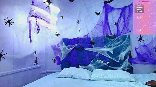 Snapshot of shantala_nastasiia chatting on 22, 10, 2025 shantala nastasiia online show from 22, 10, 2025