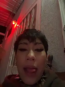 ZahaRose online show from 15, 11, 2025