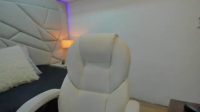 Snapshot of persefone_333 chatting on 19, 9, 2025 persefone 333 online show from 19, 9, 2025