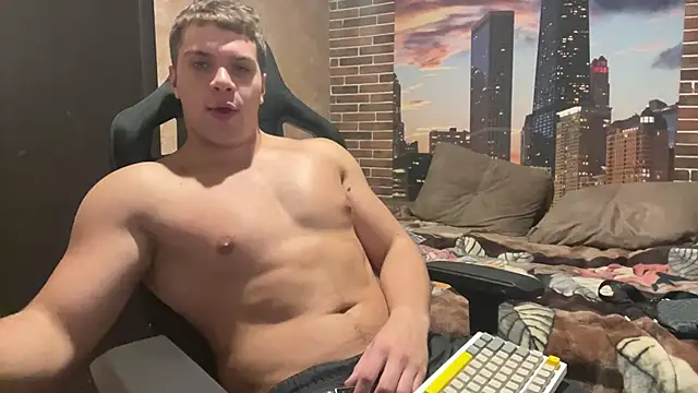 Snapshot of MusclePhantom chatting on 14, 10, 2025 MusclePhantom online show from 14, 10, 2025