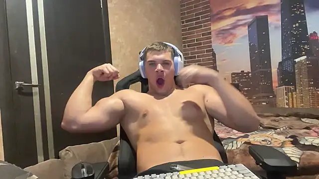 Snapshot of MusclePhantom chatting on 23, 10, 2025 MusclePhantom online show from 23, 10, 2025