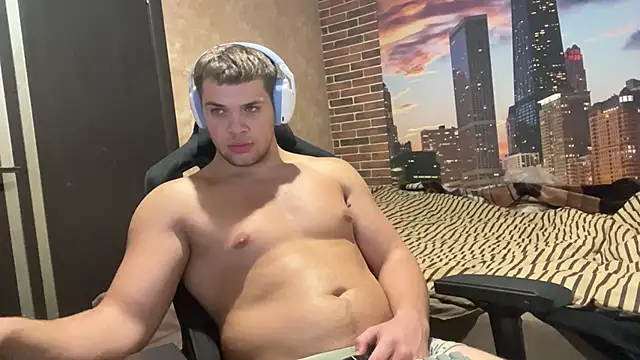 Snapshot of MusclePhantom chatting on 10, 11, 2025 MusclePhantom online show from 10, 11, 2025