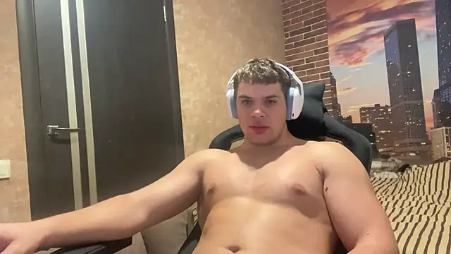 Snapshot of MusclePhantom chatting on 15, 12, 2025 MusclePhantom online show from 15, 12, 2025