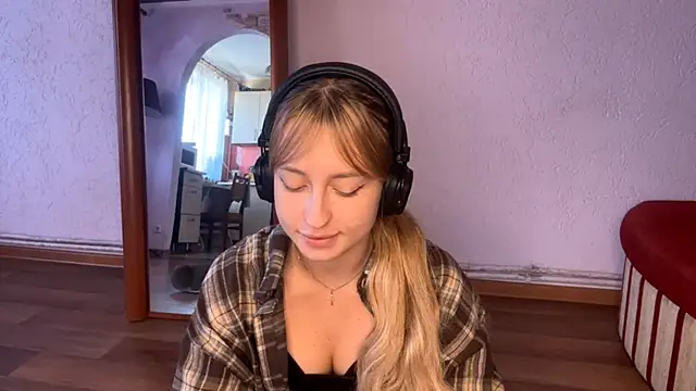 Jetta Corsacami online show from 12, 9, 2025