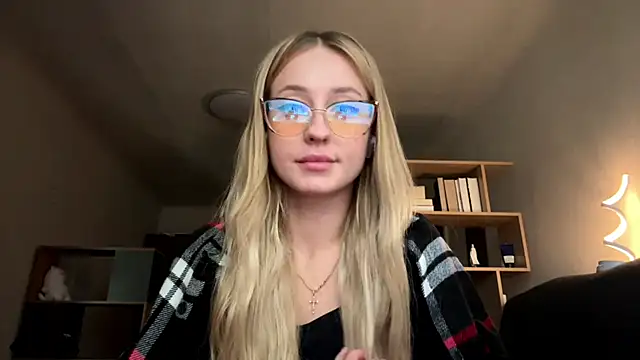 Jetta Corsacami online show from 14, 9, 2025