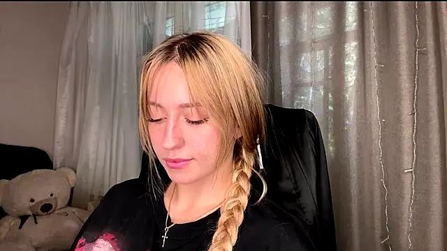 Jetta Corsacami online show from 21, 9, 2025