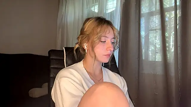 Jetta Corsacami online show from 24, 9, 2025