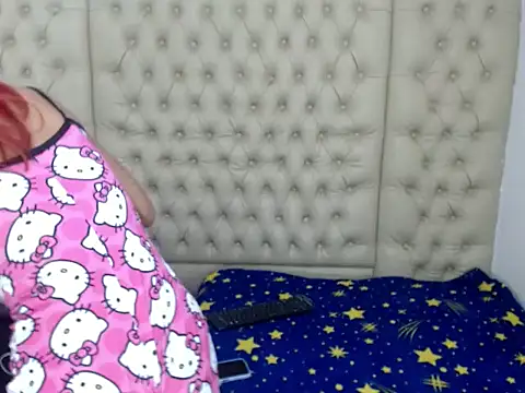 Snapshot of TifannyHott chatting on 1, 2, 2026 TifannyHott online show from 1, 2, 2026