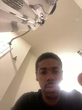 Snapshot of huhgtr chatting on 7, 3, 2026 huhgtr online show from 7, 3, 2026