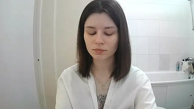 EdlinEngelby online show from 3, 12, 2025