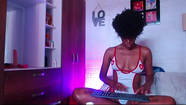 lucyymaximo online show from 15, 9, 2025