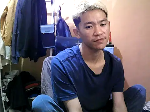 Snapshot of Riiichie_wilCumm chatting on 16, 11, 2025 Riiichie wilCumm online show from 16, 11, 2025