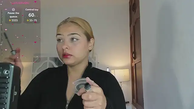 MikaelaStone online show from 22, 2, 2026