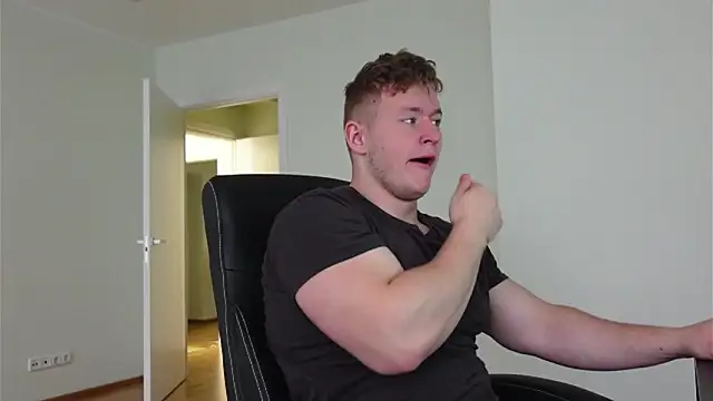 Snapshot of Richard_Dullas chatting on 21, 10, 2025 Richard Dullas online show from 21, 10, 2025