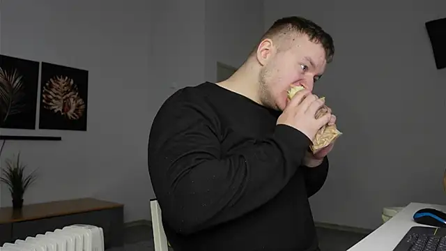 Snapshot of Richard_Dullas chatting on 2, 12, 2025 Richard Dullas online show from 2, 12, 2025