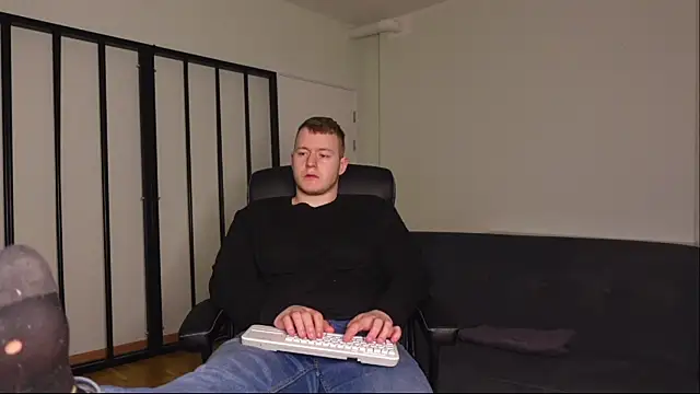 Snapshot of Richard_Dullas chatting on 3, 12, 2025 Richard Dullas online show from 3, 12, 2025