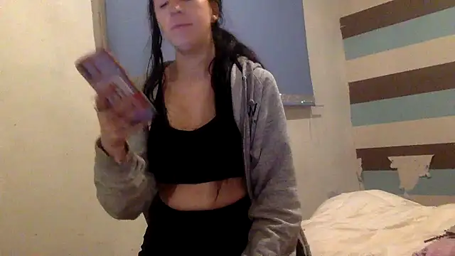 Snapshot of Bellababexox chatting on 25, 10, 2025 Bellababexox online show from 25, 10, 2025