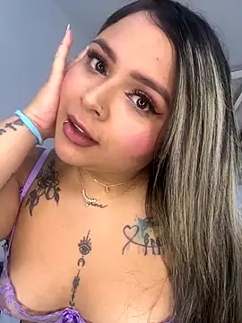 Snapshot of ashley-swift- chatting on 3, 12, 2025 ashley-swift- online show from 3, 12, 2025