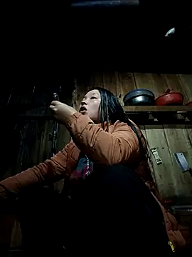 Snapshot of MuiNay chatting on 25, 2, 2026 MuiNay online show from 25, 2, 2026