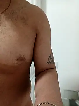 Snapshot of a23c43 chatting on 19, 10, 2025 a23c43 online show from 19, 10, 2025