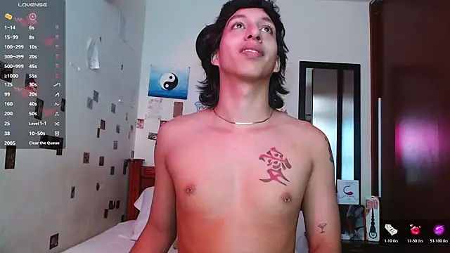 Snapshot of DannyPhantom555 chatting on 23, 10, 2025 DannyPhantom555 online show from 23, 10, 2025