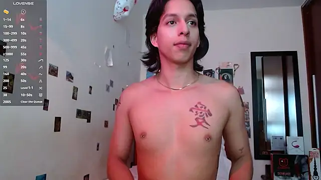 Snapshot of DannyPhantom555 chatting on 27, 10, 2025 DannyPhantom555 online show from 27, 10, 2025