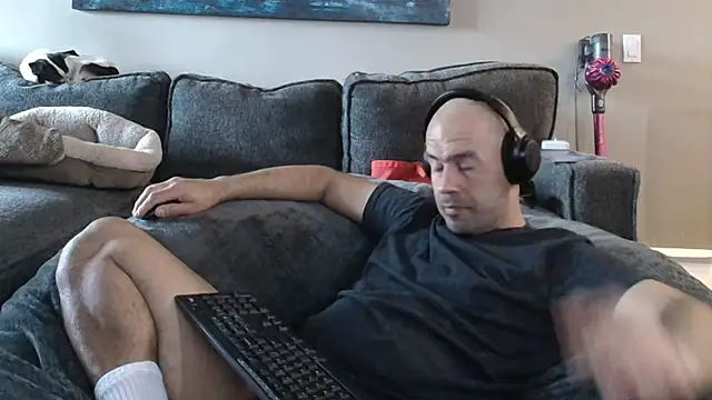 Snapshot of LeeCox chatting on 4, 2, 2025 LeeCox online show from 4, 2, 2025