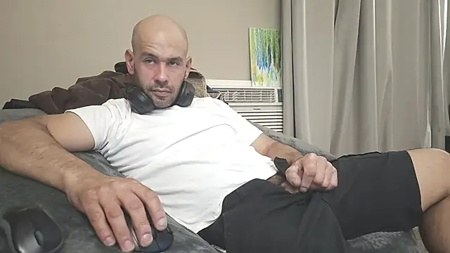 Snapshot of LeeCox chatting on 7, 3, 2025 LeeCox online show from 7, 3, 2025