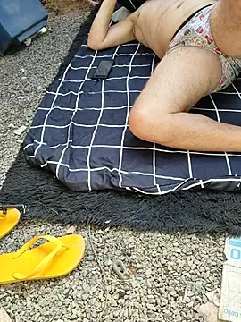 Snapshot of bad_wolf28 chatting on 27, 11, 2025 bad wolf28 online show from 27, 11, 2025