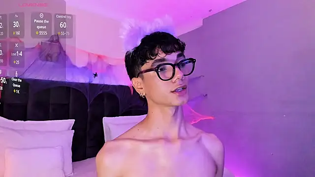 Snapshot of Phillicious__ chatting on 31, 10, 2025 Phillicious online show from 31, 10, 2025