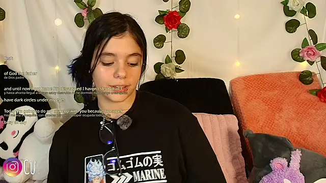 cutee andrea online show from 10, 4, 2026