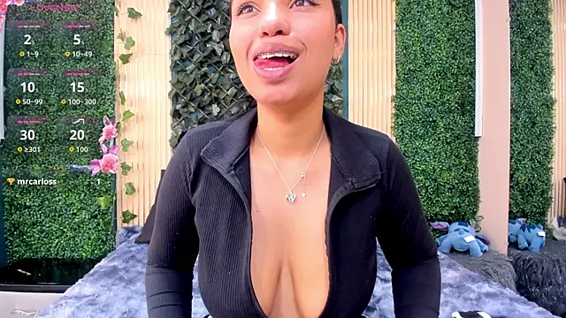 KhateAndersson online show from 1, 12, 2025