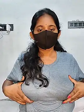 Snapshot of Your-Vedika chatting on 12, 10, 2025 Your-Vedika online show from 12, 10, 2025