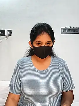 Snapshot of Your-Vedika chatting on 18, 10, 2025 Your-Vedika online show from 18, 10, 2025