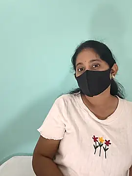 Snapshot of Your-Vedika chatting on 4, 11, 2025 Your-Vedika online show from 4, 11, 2025