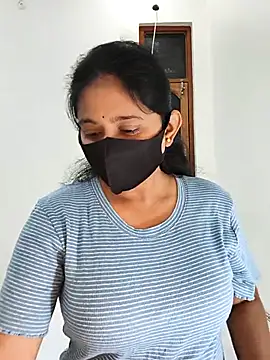 Snapshot of Your-Vedika chatting on 10, 11, 2025 Your-Vedika online show from 10, 11, 2025