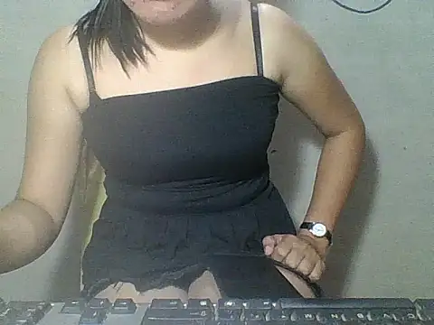 Skinny PinayGirljust18 online show from 15, 4, 2026