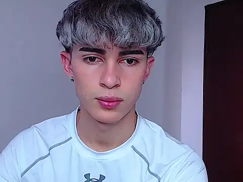 john vichenso online show from 8, 10, 2025