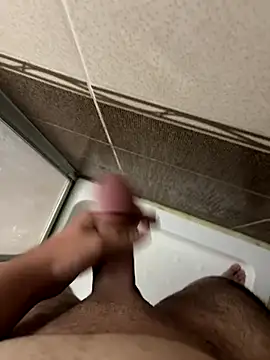 Snapshot of Erenn9972 chatting on 9, 9, 2025 Erenn9972 online show from 9, 9, 2025