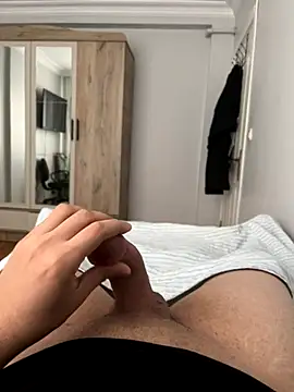 Snapshot of Erenn9972 chatting on 21, 9, 2025 Erenn9972 online show from 21, 9, 2025